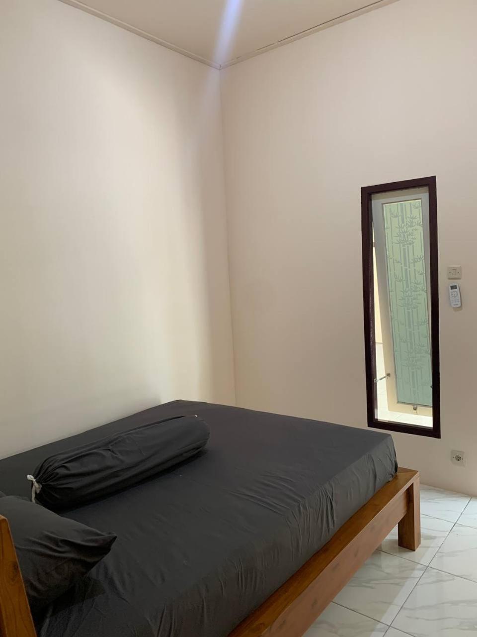 Dikky Guest House Near Bangsal And Sira Pemenang 外观 照片