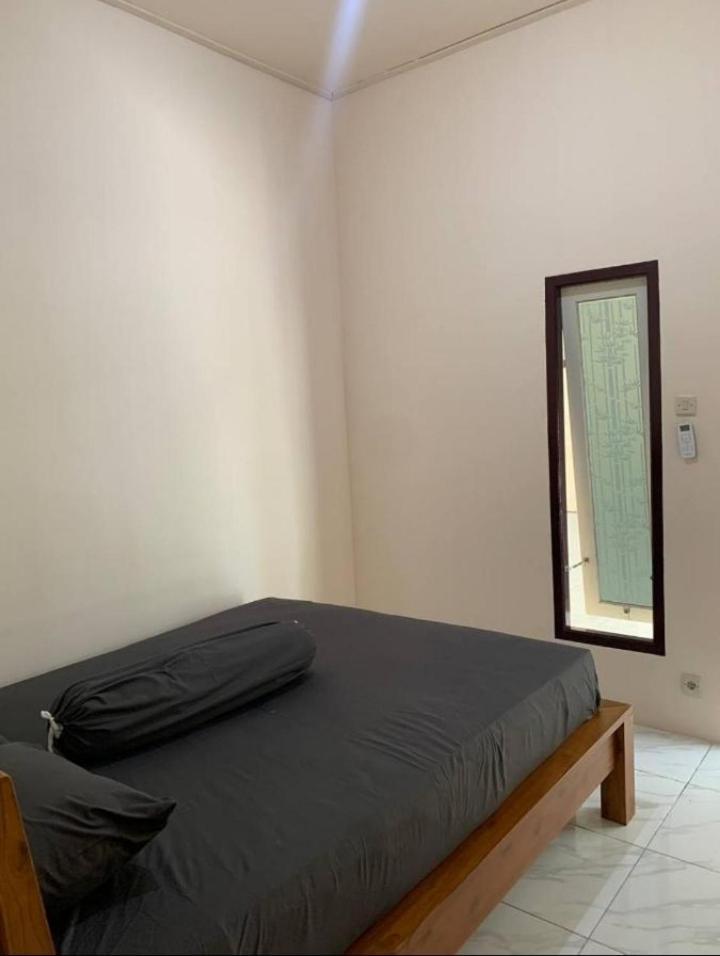 Dikky Guest House Near Bangsal And Sira Pemenang 外观 照片